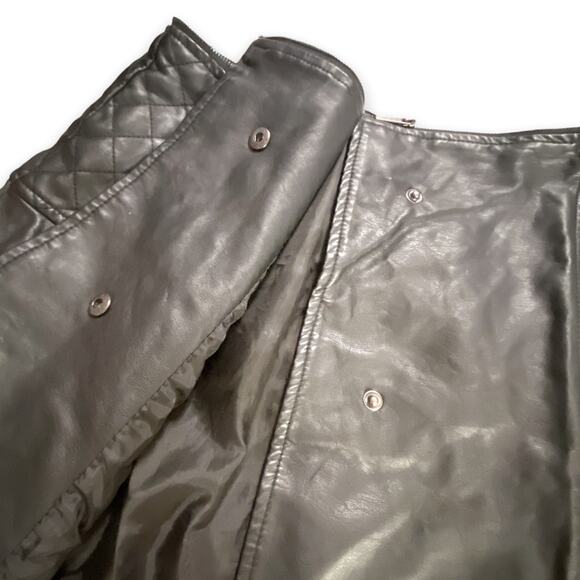 bebe Black Pleather Quilted Zipper Mini Skirt Snap Button Utility Edgy Size M - Picture 2 of 6